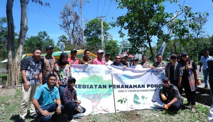 Angkasa Pura I dan PNM ‘Hijaukan Minahasa Utara’