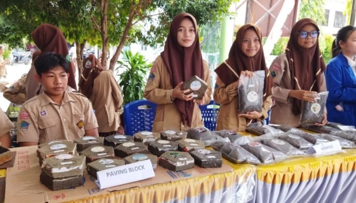 Inovasi Teknologi Biologi, Siswa MAN Model Manado olah Sampah jadi Produk Bernilai
