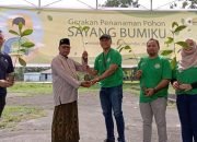 Komitmen Sayangi Bumi, Roadshow Tanam Pohon Adira Kini Tiba di Manado