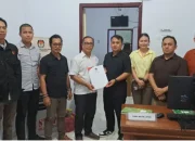 Pergantian Pemain!! Indra Liempepas ‘Keluar’ Ferdinand Djumais ‘Masuk’ di Kantor DPRD Manado