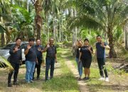 Bukti Nyata Ketulusan Hati Yopi Saraung Bantu Masyarakat Desa Pulutan Buat Jalan Produksi