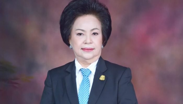 Noortje Van Bone Minta Camat Evaluasi Kinerja Ketling, Jangan Nodai Kinerja Wali Kota Manado