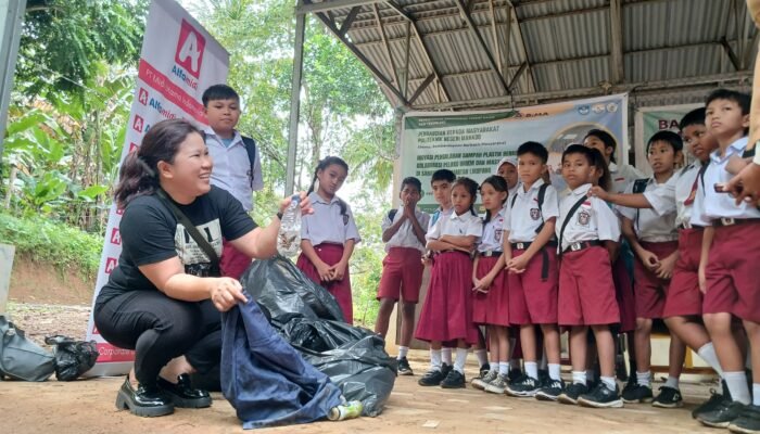 Alfamidi Edukasi Siswa SD Cara Kelola Sampah Jadi Rupiah