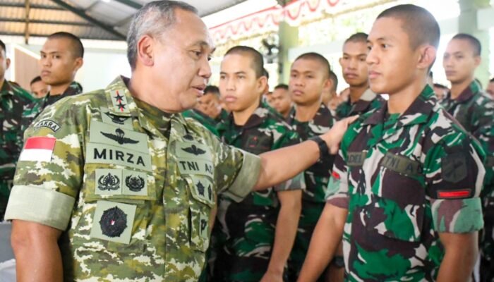 Pangdam Merdeka Ajak Prajurit Brigif 22/Ota Manasa Menjadi Teladan di Tengah Masyarakat