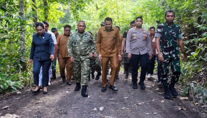Pangdam Merdeka Tinjau Progres TMMD ke-128 di Mitra