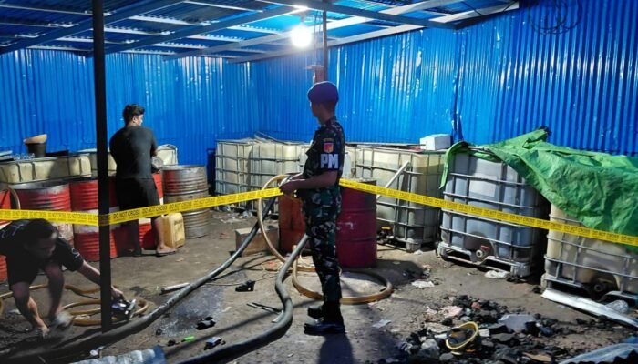 Gudang Solar Subsidi Ilegal di Minut Digerebek, 4,7 Ton BBM Disita
