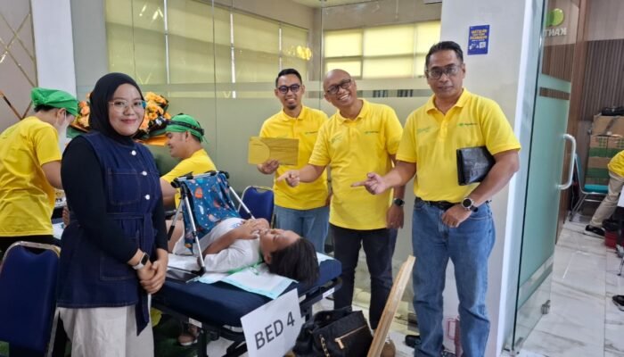 Pegadaian Area Manado 1 Khitan 145 Anak, Peserta Langsung Dapat Tabungan Emas