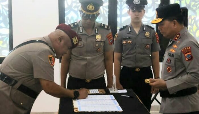 Kapolda Pimpin Sertijab Dua PJU Polda Sulut