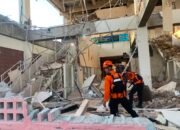 Tim SAR Gabungan Evakuasi Korban Gempa NTT