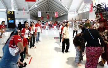 Semarak HUT RI di Bandara Sam Ratulangi, Penumpang Diibur Lomba dan Musik Kolintang