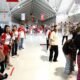 Semarak HUT RI di Bandara Sam Ratulangi, Penumpang Diibur Lomba dan Musik Kolintang