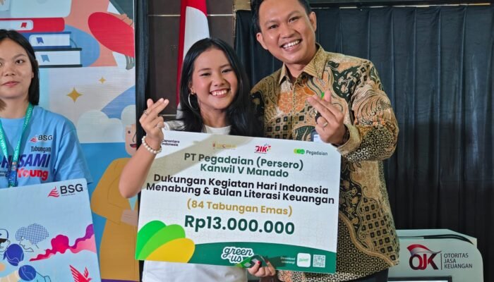 Pegadaian Kanwil V Manado Serahkan 84 Tabungan Emas ke Mahasiswa Unsrat